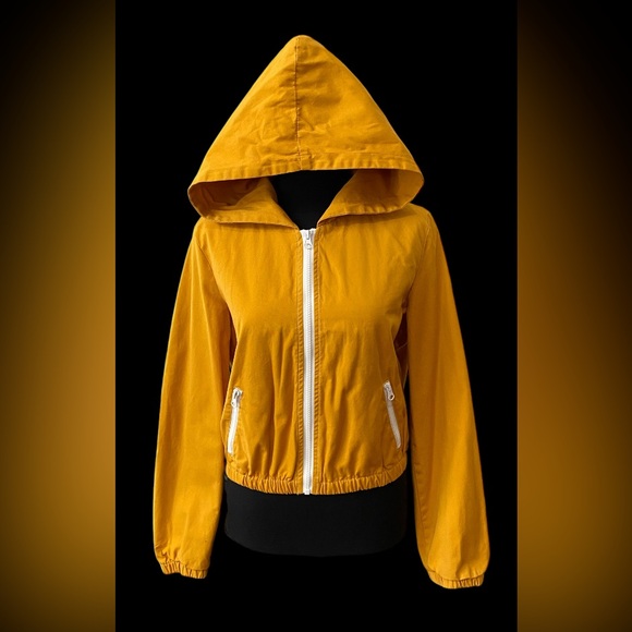 Forever 21: Mustard Orange and White Bomber Cropped Jacket - Picture 4 of 17